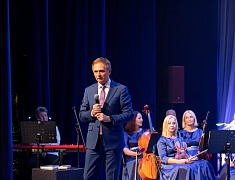 В Благовещенске вручили премию имени Леонида Завальнюка