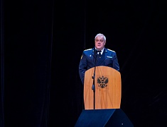 В Благовещенске судебных приставов поздравили с профессиональным праздником 