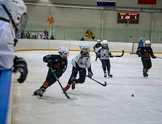 В Благовещенске впервые проходят отборочные игры турнира по русскому хоккею на призы патриарха Московского и всея Руси