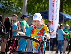 Забег «Я могу» собрал на стадионе «Юность» сотню ребят с ограниченными возможностями здоровья