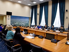 Делегация отдела агитации и пропаганды горкома и управления культуры Хэйхэ посетила Благовещенск в рамках культурного обмена между странами-соседями