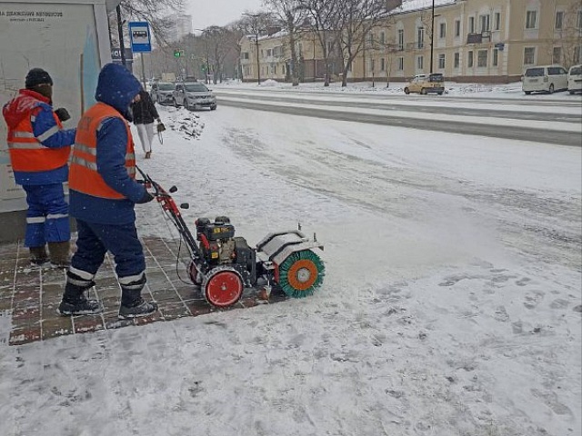 В Благовещенске ГСТК усилил работу в связи с выпавшим снегом