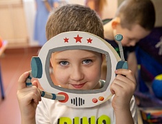 В преддверии Дня космонавтики в «космической обсерватории» прошло первое занятие с воспитанниками детского сада № 68