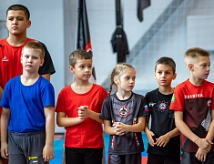 В Благовещенске прошёл открытый кубок города по спортивной борьбе на призы спортивно-патриотического клуба «Машина»