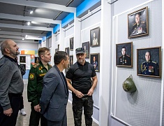 Открытие персональной выставки Олега Семенца «Горячий ветер»