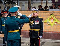 Мэр Благовещенска Олег Имамеев поздравил выпускников ДВОКУ с окончанием учебы