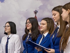 Специалисты управления по развитию потребительского рынка и услуг провели для десятиклассников конкурс КВН