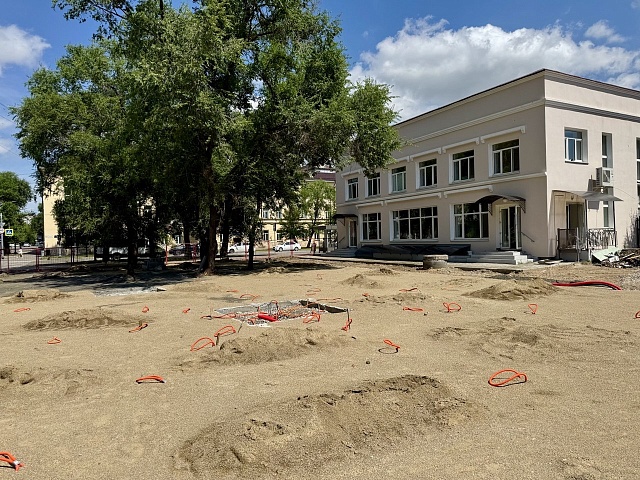 На каком этапе находятся работы в новом сквере на пересечении улиц Ленина и Калинина