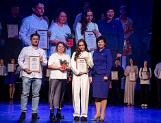 Более сорока одарённых детей получили премию мэра Благовещенска