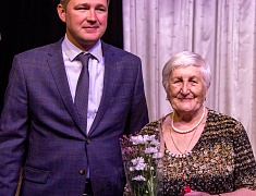 Знаки «50 лет Байкало-Амурской магистрали» вручили благовещенцам