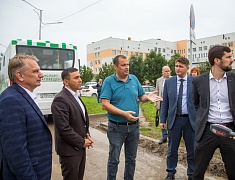 Мэр Олег Имамеев проехал в автобусе с представителями перевозчиков