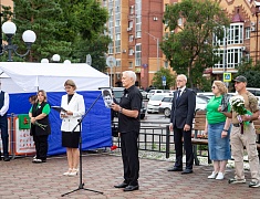 Больше 100 благовещенцев почтили память детей-жертв войны в Донбассе