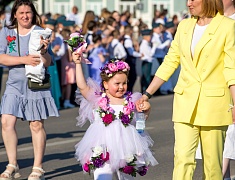 Бал цветов и Семейный бал украсили Благовещенск