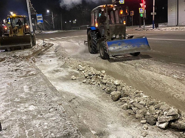 ГТСК очищает автобусные остановки