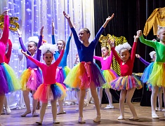 Юбилейное 25-летие празднуют ветераны просвещения города