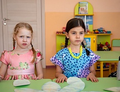 В благовещенском детском саду №67 спортивный флешмоб объединил родителей, детей и педагогов