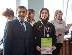 Чемпионат по легкой атлетике в Благовещенске посвятили выдающимся амурским тренерам 