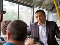 Мэр Олег Имамеев проехал в автобусе с представителями перевозчиков