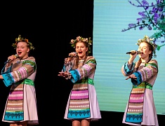 В Благовещенске с 90-летием поздравили Центр эстетического воспитания детей им. В. В. Белоглазова