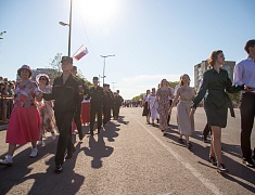 Бал цветов и Семейный бал украсили Благовещенск