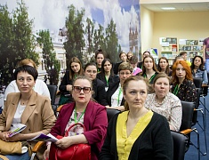 В Благовещенске открыли международный писательско-издательский форум