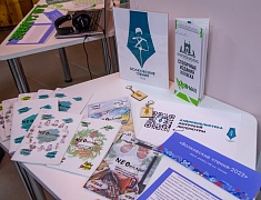 Мэр Благовещенска Олег Имамеев поздравил работников сферы культуры с завершением года