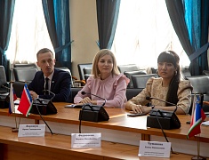 Виктория Хопатько встретилась с педагогами Благовещенска, участниками Всероссийского Форума классных руководителей