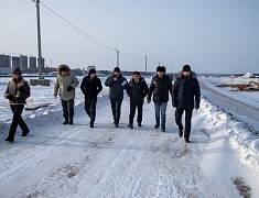 Темпы работ по возведению берегоукрепления Амура и Зеи оценили мэр амурской столицы Олег Имамеев