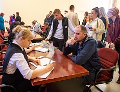 В Благовещенске прошла ярмарка вакансия