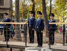 В амурской столице праздничной программой открыли сквер водников