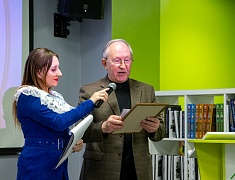 Гранты в сфере культуры и искусства от администрации Благовещенска получили 13 организаций