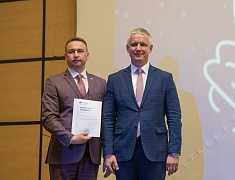 Мэр Благовещенска Олег Имамеев поздравил энергетиков с профессиональным праздником