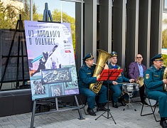 В Выставочном зале открылась персональная выставка Алексея Сидорова