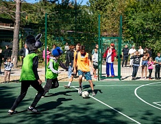В селе Садовом Благовещенска открыли современную спортивную площадку