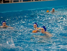 В Благовещенске впервые проходят соревнования по водному поло