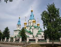 В Благовещенске прошли торжественные церемонии у памятников основателям города