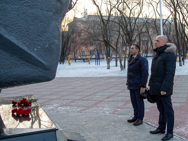 Память воинов-интернационалистов почтил мэр Благовещенска Олег Имамеев 