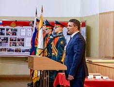 В Благовещенске в честь 84 дня рождения ДВОКУ личному составу вручили награды