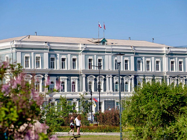 В Благовещенске проведут электронный аукцион на продажу земельных участков