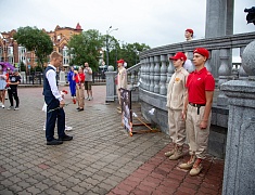 Больше 100 благовещенцев почтили память детей-жертв войны в Донбассе