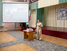 Трёхкратная Олимпийская чемпионка Юлия Чепалова поделилась историей побед и мотивацией с благовещенскими школьниками и спортсменами