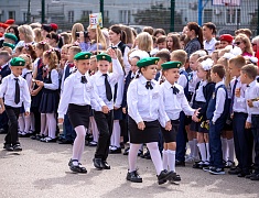 Мэр Олег Имамеев побывал на линейках в нескольких городских школах