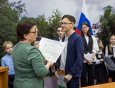 Подведение итогов конкурса детских рисунков "Я выбираю Амурское"