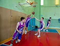 Мэр Благовещенска Олег Имамеев вручил награду "Наставник месяца"