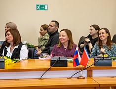  В Благовещенске чествовали работников бытового обслуживания населения