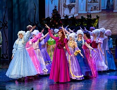 Предновогодний спектакль "Потерянная туфелька"