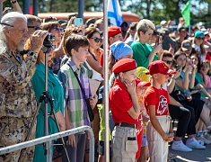 Более 4 с половиной тысяч благовещенцев отметили День государственного флага