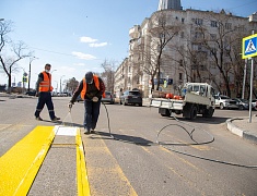 В Благовещенске обновляют дорожную разметку 