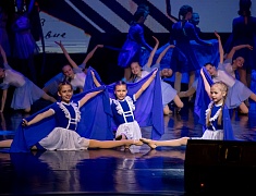 Благовещенские артисты исполнили патриотические песни на городском концерте