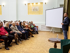 Мэр Благовещенска Олег Имамеев посетил Амурский медицинский колледж